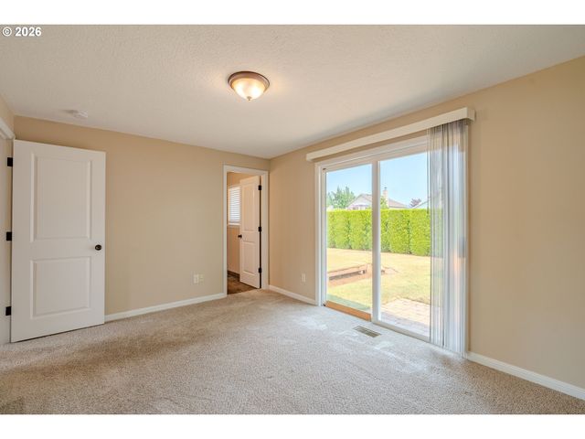 1575 Sw KINGS BYWAY, Troutdale, OR 97060