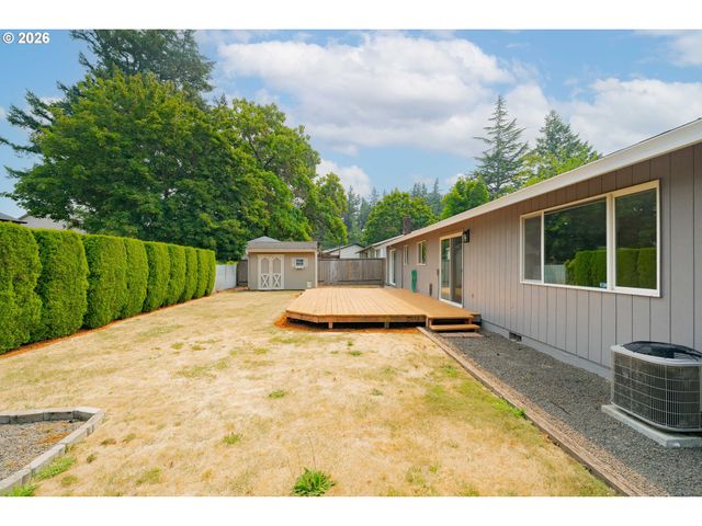 1575 Sw KINGS BYWAY, Troutdale, OR 97060