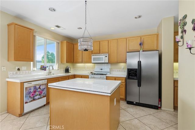 186 Canary Creek, Beaumont, CA 92223