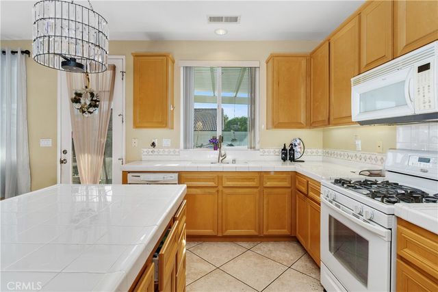 186 Canary Creek, Beaumont, CA 92223