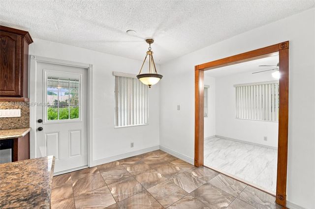 4305 NW 1 Terrace, Deerfield Beach, FL 33064