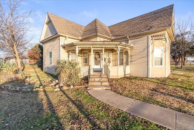 101 N 7th Street, Krum, TX 76249
