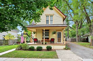 7 KING WILLIAM Street, East Dundee, IL 60118