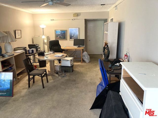 1025 N Kings Road 115, West Hollywood, CA 90069