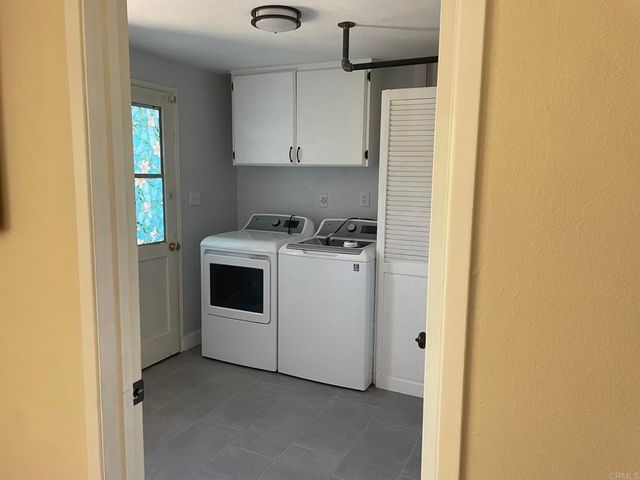 1866 Fairway Park Circle A, Escondido, CA 92026
