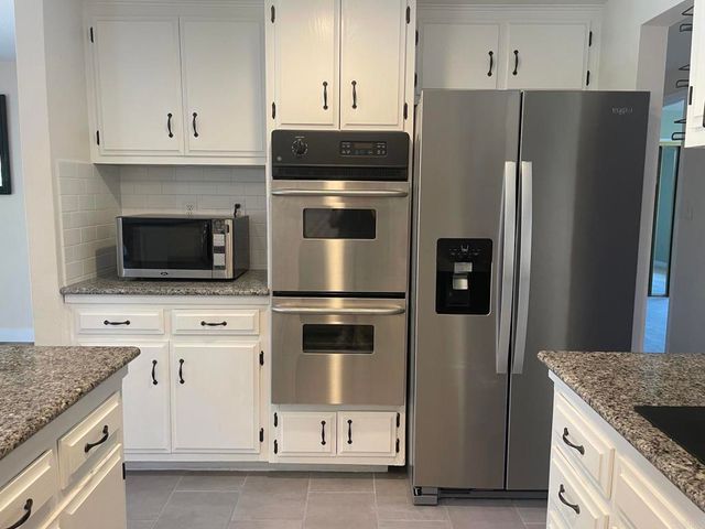 1866 Fairway Park Circle A, Escondido, CA 92026