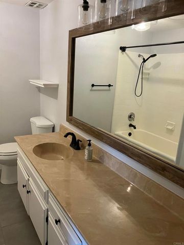 1866 Fairway Park Circle A, Escondido, CA 92026