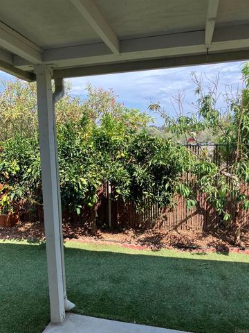 1866 Fairway Park Circle A, Escondido, CA 92026