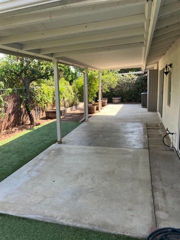 1866 Fairway Park Circle A, Escondido, CA 92026