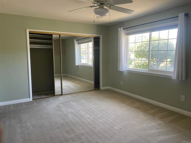 1866 Fairway Park Circle A, Escondido, CA 92026