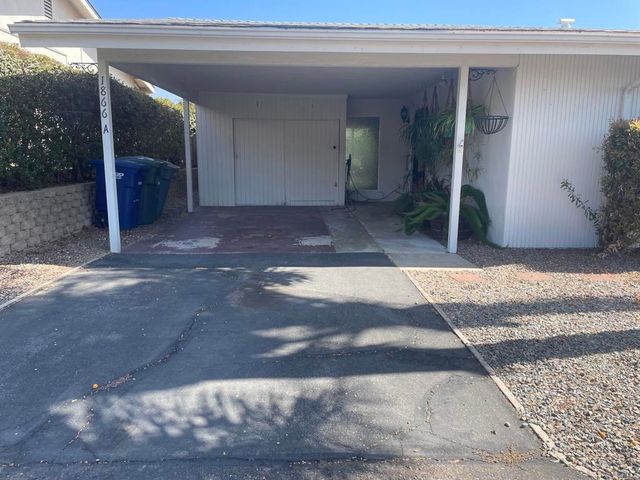 1866 Fairway Park Circle A, Escondido, CA 92026