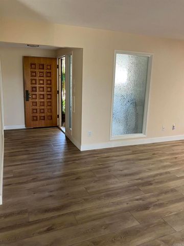 1866 Fairway Park Circle A, Escondido, CA 92026