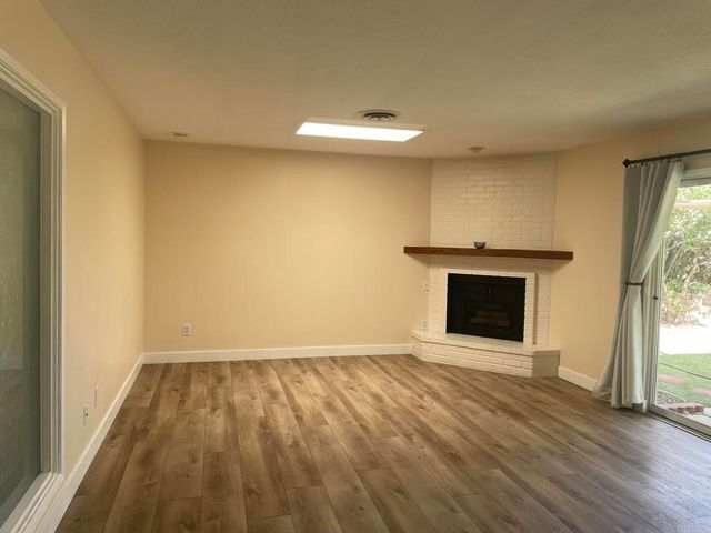 1866 Fairway Park Circle A, Escondido, CA 92026