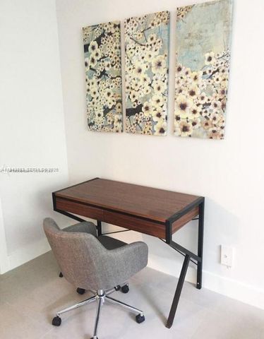 100 Lincoln Rd 426, Miami Beach, FL 33139