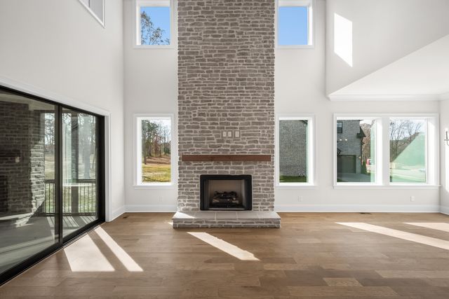 7291 Orrinshire Dr, Fairview, TN 37062