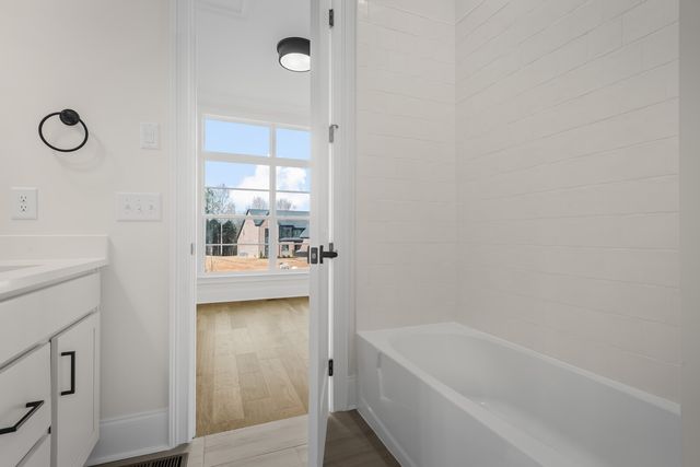 7291 Orrinshire Dr, Fairview, TN 37062