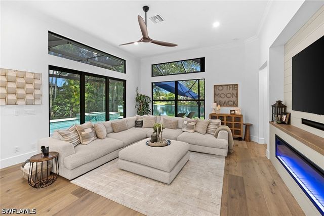 7678 Santa Margherita WAY, Naples, FL 34109