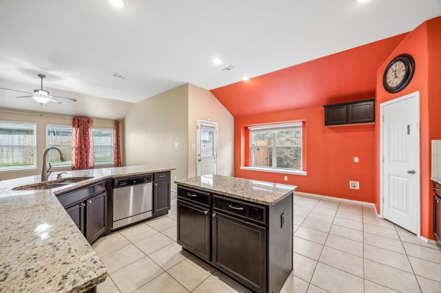 14601 Sundog Way, Fort Worth, TX 76052