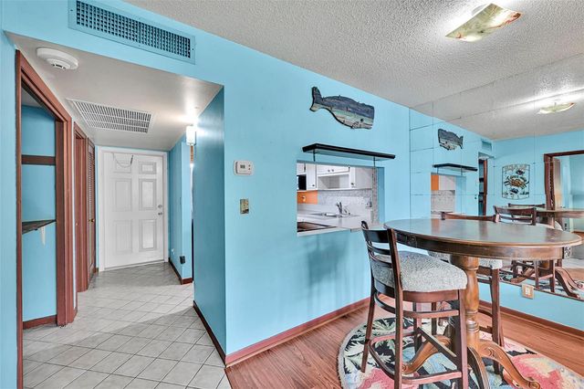 2223 Park Lane 302, Hollywood, FL 33021