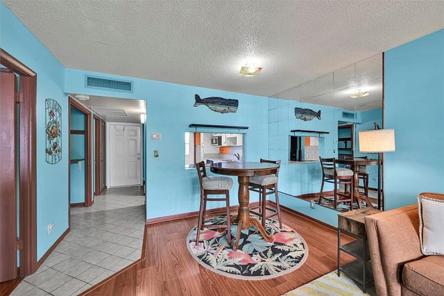 2223 Park Lane 302, Hollywood, FL 33021