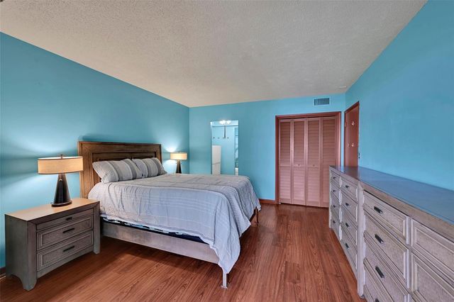 2223 Park Lane 302, Hollywood, FL 33021