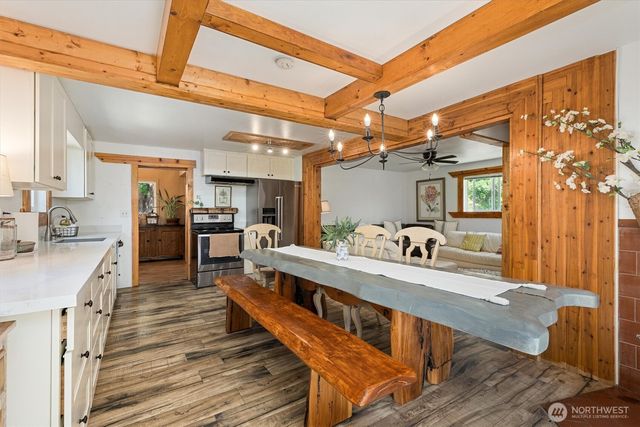 22122 SE 51st Place, Issaquah, WA 98029