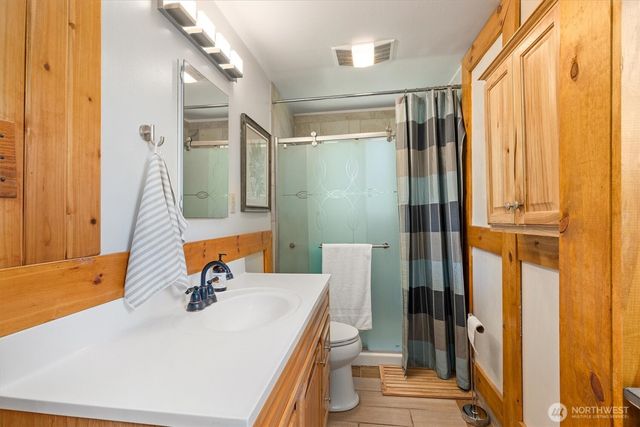 22122 SE 51st Place, Issaquah, WA 98029