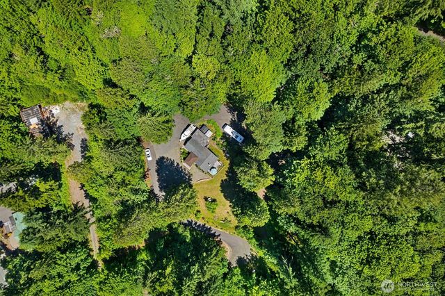 22122 SE 51st Place, Issaquah, WA 98029