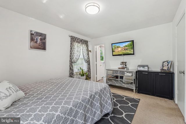 5232 SUMERDUCK RD, Sumerduck, VA 22742