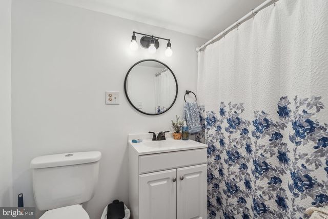 5232 SUMERDUCK RD, Sumerduck, VA 22742