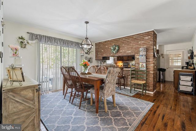 5232 SUMERDUCK RD, Sumerduck, VA 22742