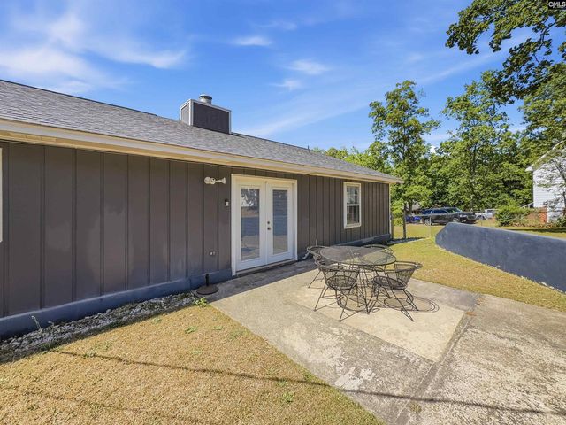 200 Gusty Ln, Hopkins, SC 29061