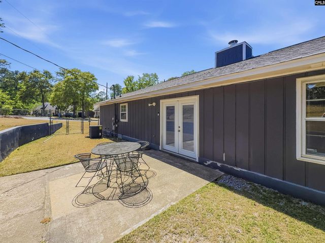 200 Gusty Ln, Hopkins, SC 29061