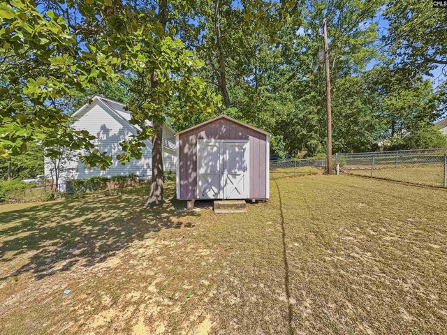 200 Gusty Ln, Hopkins, SC 29061