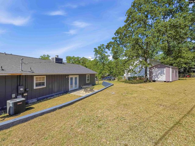 200 Gusty Ln, Hopkins, SC 29061