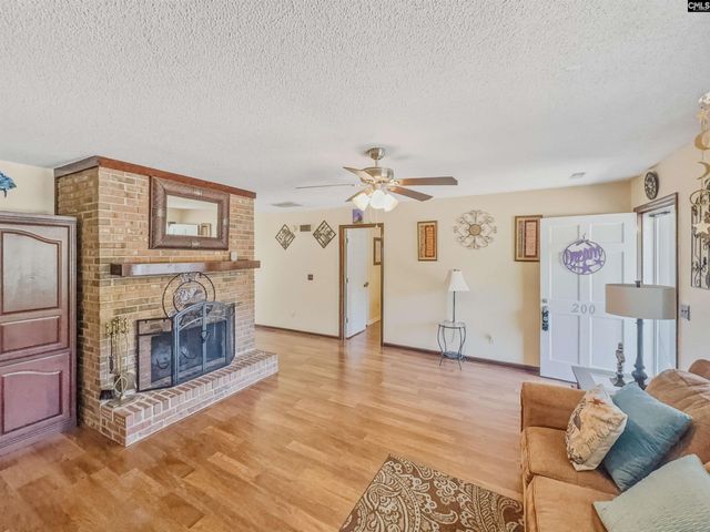 200 Gusty Ln, Hopkins, SC 29061