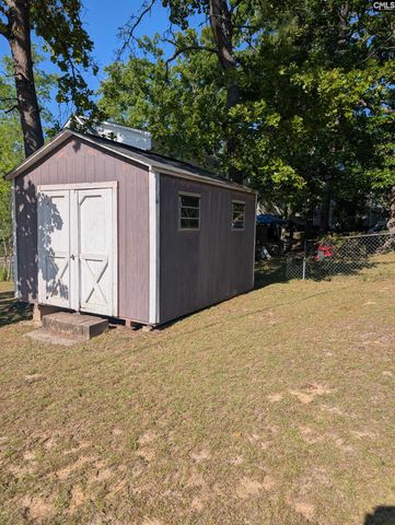 200 Gusty Ln, Hopkins, SC 29061