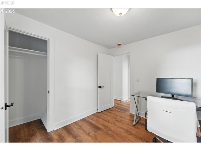 4711 ALDER St, West Linn, OR 97068