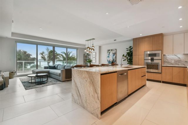 1020 SUNSET POINT ROAD 207, Clearwater, FL 33755