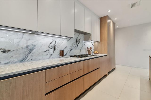 1020 SUNSET POINT ROAD 207, Clearwater, FL 33755