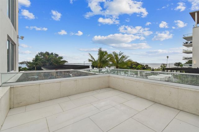 1020 SUNSET POINT ROAD 207, Clearwater, FL 33755