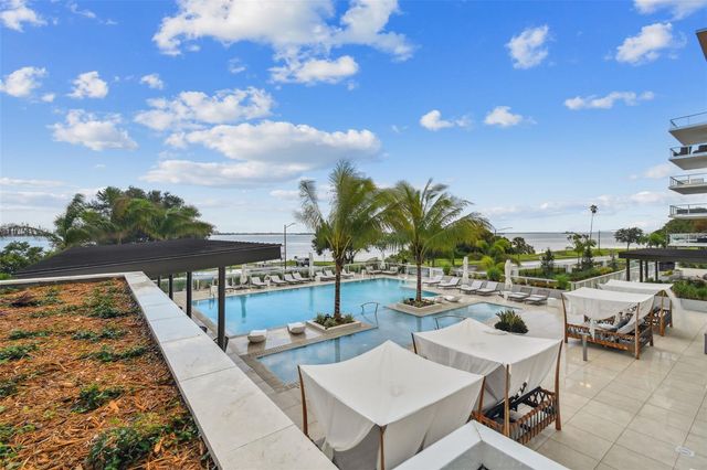 1020 SUNSET POINT ROAD 207, Clearwater, FL 33755