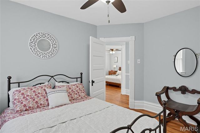 735 Jefferson Street, St Charles, MO 63301