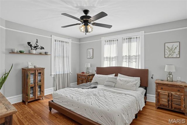 735 Jefferson Street, St Charles, MO 63301