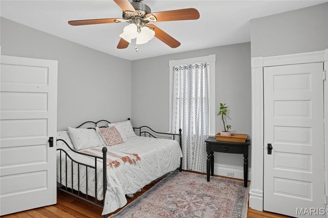 735 Jefferson Street, St Charles, MO 63301