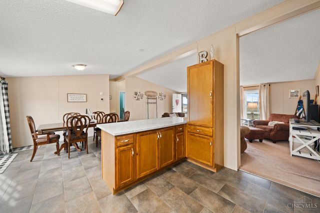 1915 Stumpy Lane, Goshen Twp, OH 45122