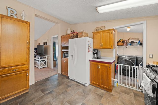 1915 Stumpy Lane, Goshen Twp, OH 45122