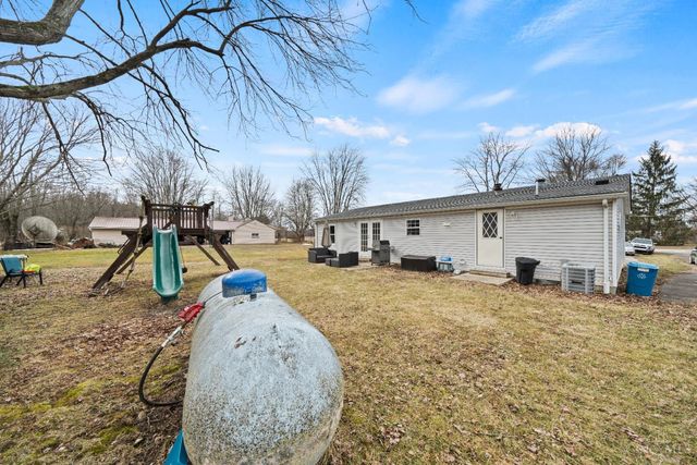1915 Stumpy Lane, Goshen Twp, OH 45122