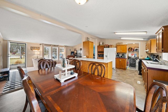 1915 Stumpy Lane, Goshen Twp, OH 45122