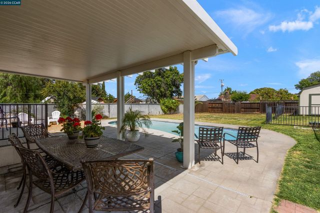 2803 Minta Ln, Antioch, CA 94509